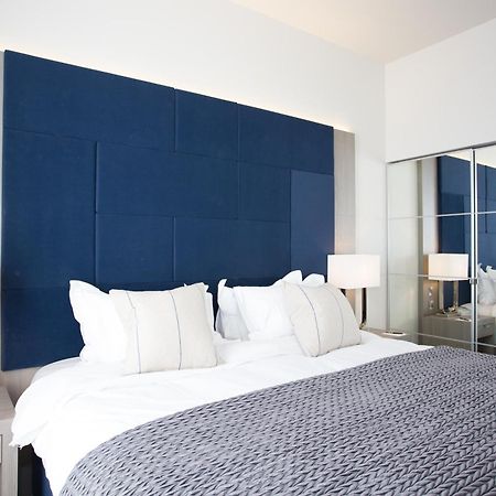 ดันอลาสแทร์ โฮเทล สวีท Hotel คินล็อครานัค ภายนอก รูปภาพ A bedroom at the hotel