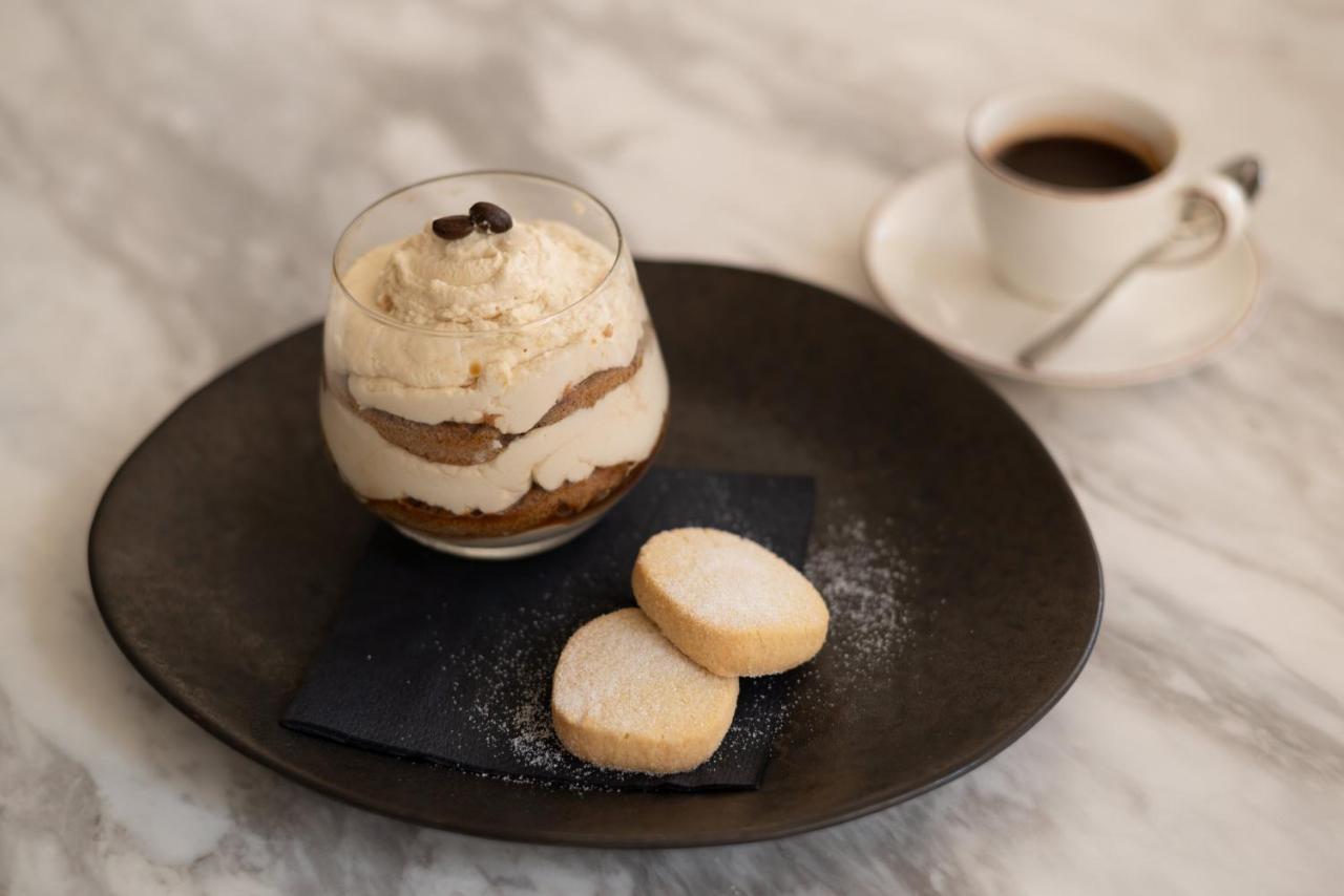 ดันอลาสแทร์ โฮเทล สวีท Hotel คินล็อครานัค ภายนอก รูปภาพ Tiramisu