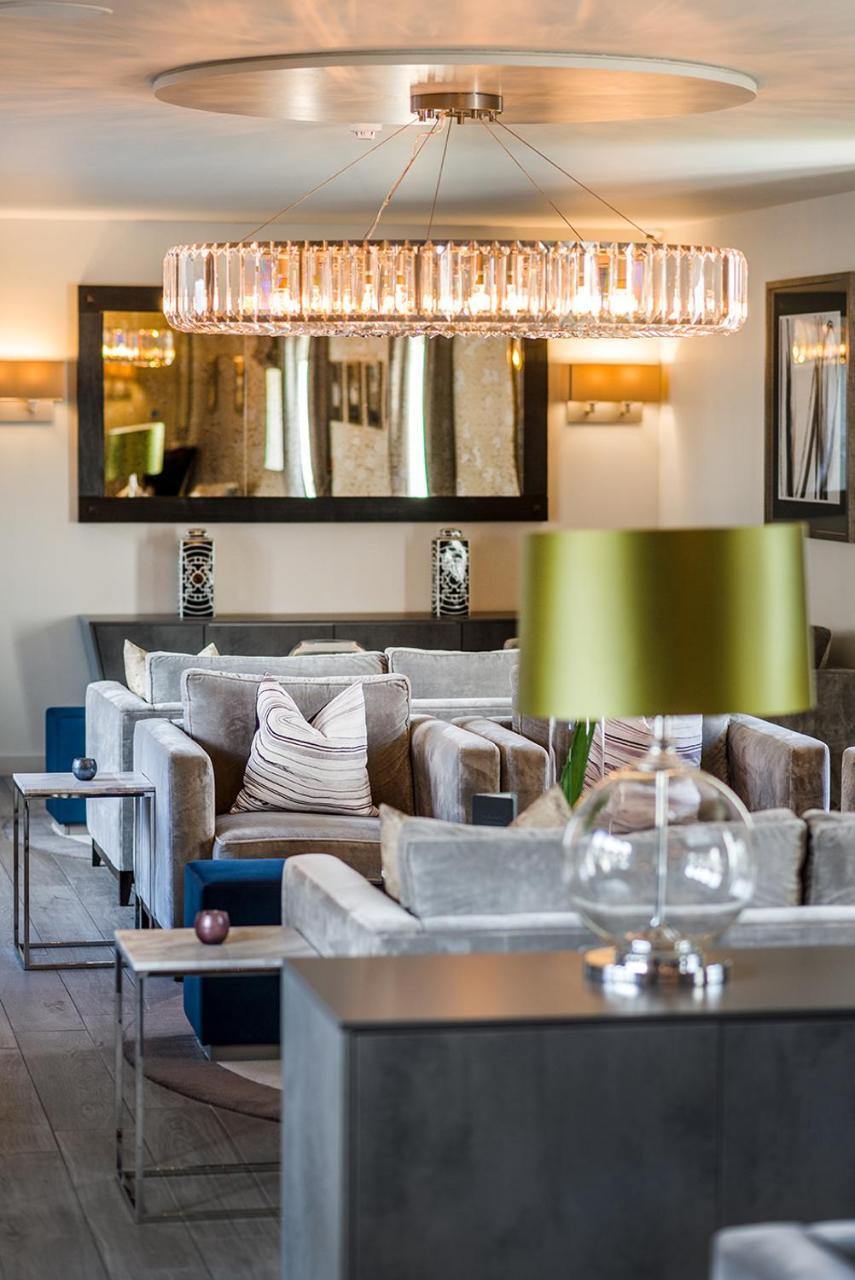 ดันอลาสแทร์ โฮเทล สวีท Hotel คินล็อครานัค ภายนอก รูปภาพ Interior of the hotel